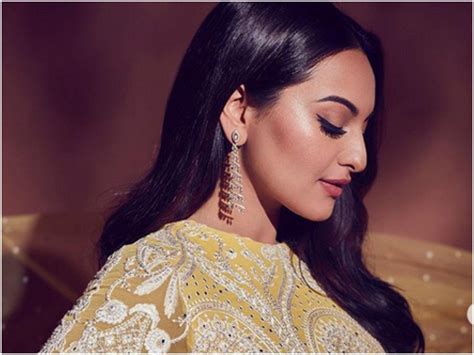 Exclusive Sonakshi Sinha Reveals Why She Feels Like A Misfit In