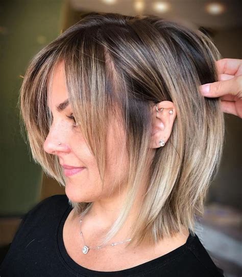 Medium hairstyles are one of the most coveted lengths around, and for good reason: Pin on Make me Pretty