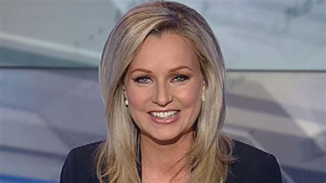Sandra Smith Reporter Shoe Size And Body Measurements Celebrity