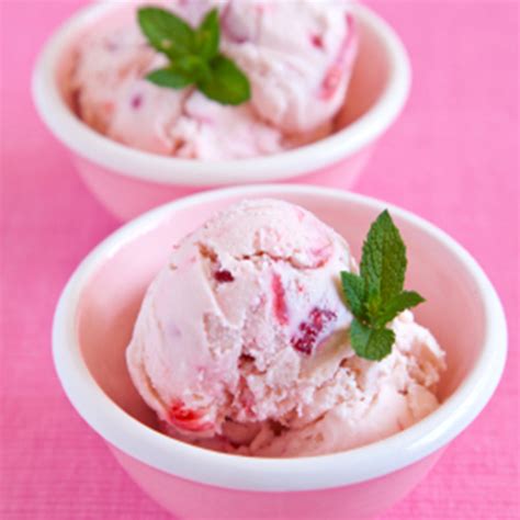 Strawberry Instant Ice Cream Four Square