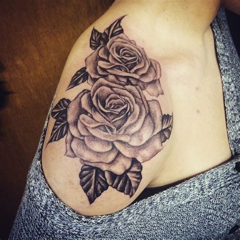 36 Marvelous Rose Shoulder Tattoo Ideas