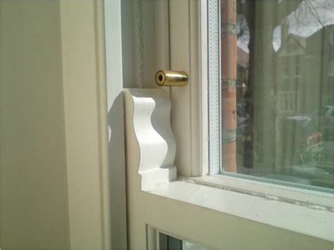 Guide To Sash Window Locks The House Detectives