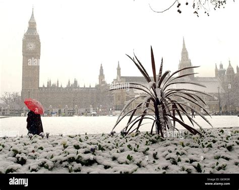 London Snow Storm Stock Photo Alamy