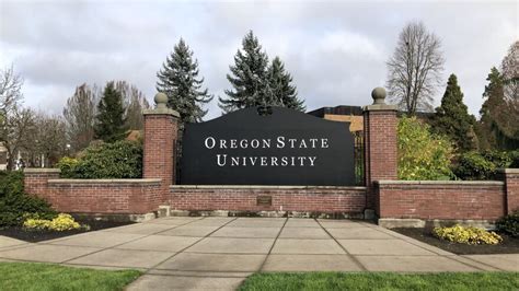 Presidential Finalists Visit Oregon State University Interact With