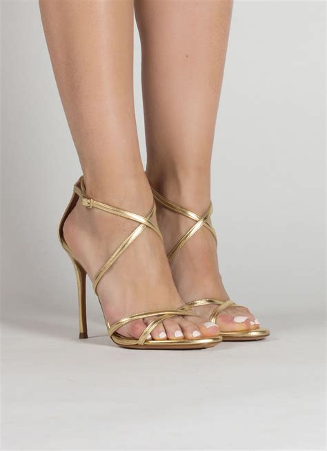 Venta sandalias de tacón alto elegantes doradas en stock
