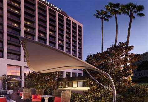 The city's human resources department oversees all employee recruitment and selection, with the goal of attracting the most highly qualified and talented workforce possible. Beverly Hills Hotel Form For Job : The Beverly Wilshire ...