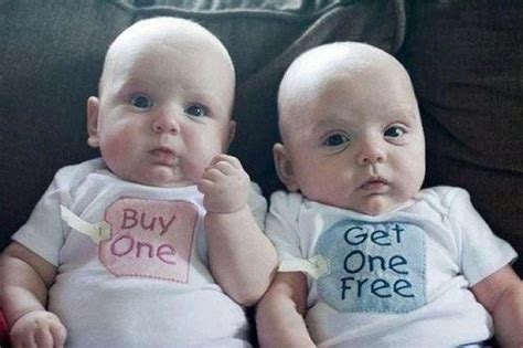Haha Sooo Cute Twin Humor Twin Babies How To Have Twins