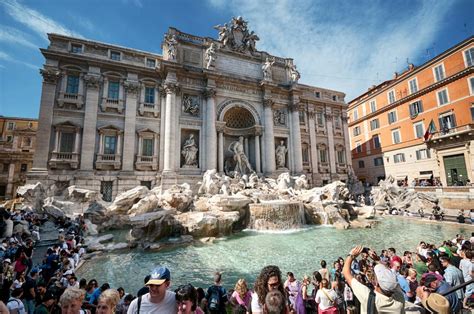 See more ideas about fontana, fountains, water fountain. Fontana di Trevi. Monumento in Stile Tardo Barocco ...