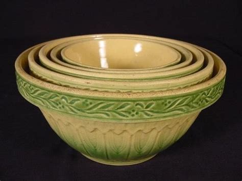 Hull Pottery Gothic Pattern Yellow And Green Mixing Bowls Vintage