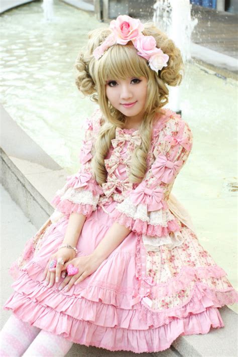 As for the little girl. The Lacy Lolita: Different Types of Lolita~