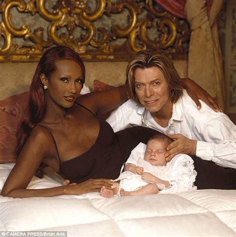 New York 2000 David Bowie And Iman With Their Daughter Lexi Iman And David Bowie Bowie