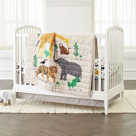 See more ideas about crib bedding, crib bedding sets, baby bed. JungleAnimalBabyQuiltSHS18 | Animal crib bedding, Jungle ...