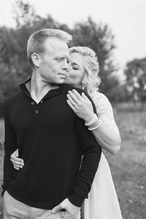 Romantic De Pere Engagement complete with pup | The Helgesons