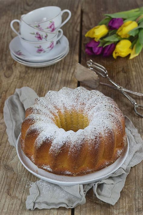 In der großen rezeptsammlung aus der dr. Topfengugelhupf | Rezept | Gugelhupf rezept saftig ...