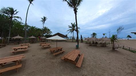 Menjelajah Eksotisme Pantai Sanggar Beach Kalianda