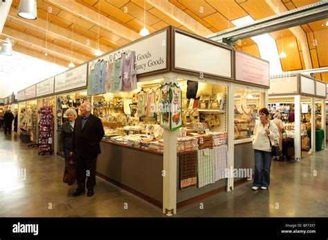 Indoor Market Stalls Hi Res Stock Photography And Images Alamy