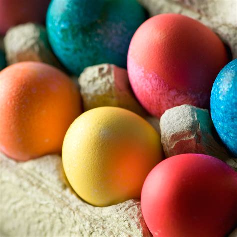 How To Dye Eggs To Make Classic Coloured Easter Eggs