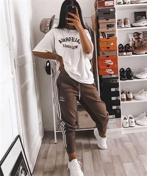 20 Cute Sporty Outfits For Women Inspired Beauty