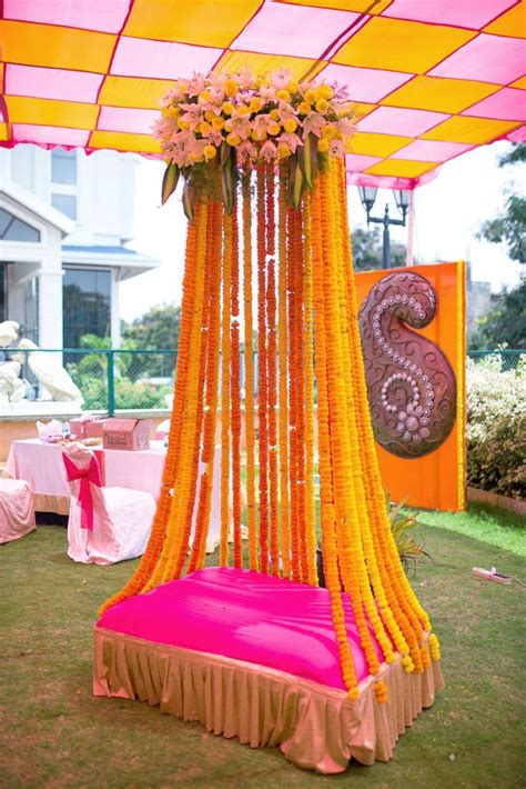 19 Top Trending Diy Décor Ideas For Your Mehndi Ceremony At Home Desi
