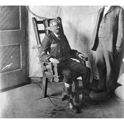 Electric Chair 1908 Na Demonstration Of An Execution At Auburn State