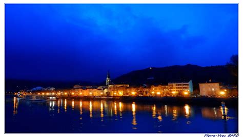 Sur le site mapcarta, la carte libre. Photo à Tain-l'Hermitage (26600) : Tain l'Hermitage à l'heure bleue... - Tain-l'Hermitage ...