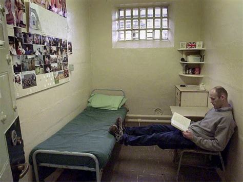 Prison Cell What Is A Prison Cell Like In The Uk