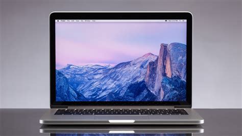 Apple Macbook Pro 13 Inch Retina Display 2015 First Looks Review