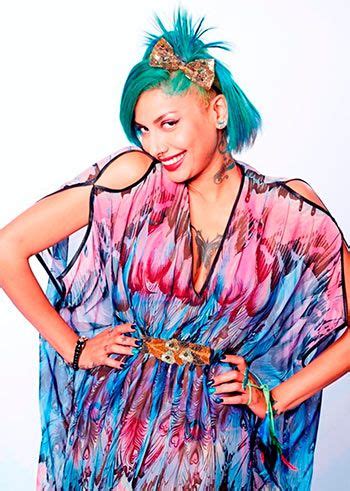 As a pregnancy progresses, it tends to produce symptoms and behaviors that to a trained observer are hard to miss. Bigg Boss: I am NOT pregnant, says Diandra - Rediff.com movies