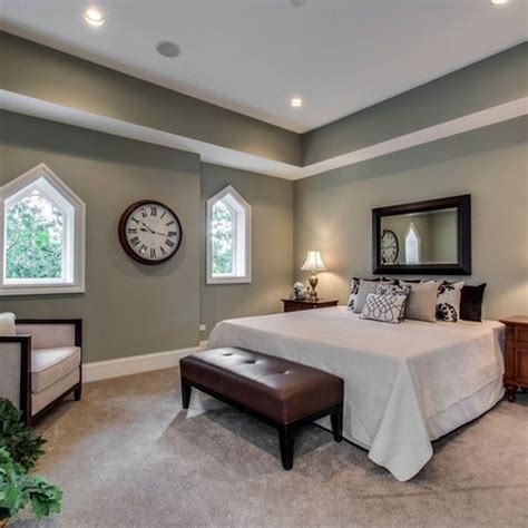Painting ceiling and walls same color. Paint ceiling n under bulkheads same color then walls and ...