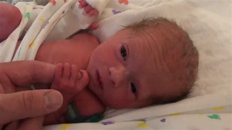 Emma Born At 33 Weeks Baby In Womb Preemie Babies Baby 