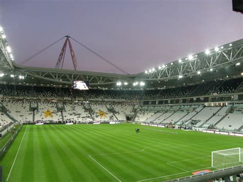 Scarica sfondi monitor con risoluzione x. Juventus Stadium | Juventus stadium, Football stadiums