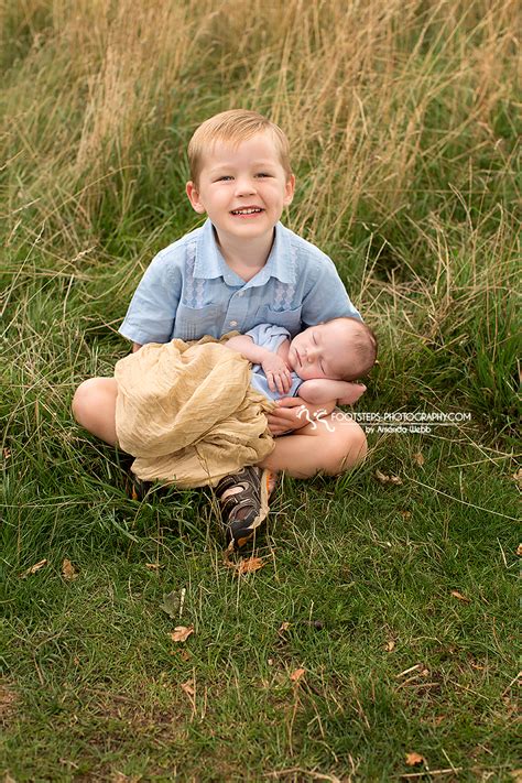 bundle of joy newborn session footsteps photography