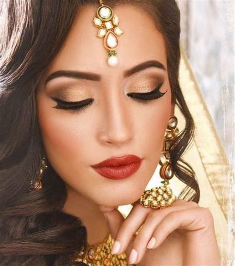 7 Eye Make Up Trends For Indian Brides Of 2017 Indian Eye Makeup Wedding Eye Makeup Indian