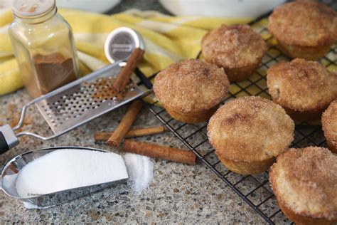 snickerdoodle-donut-muffins-recipe-theidearoom-3 - The ...