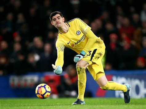 Thibaut Courtois Urges Chelsea To Keep Up Pressure On Manchester City