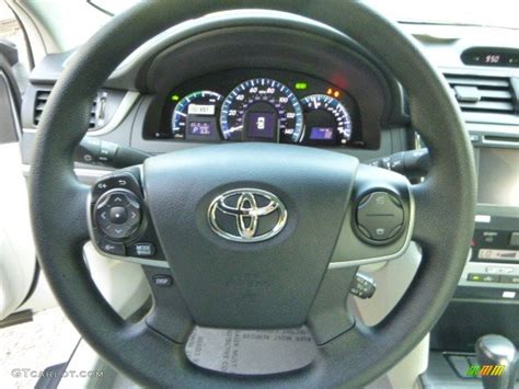 2014 Toyota Camry Hybrid Le Steering Wheel Photos