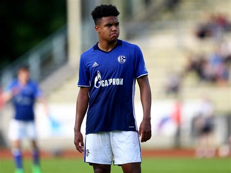 Schauen bundesliga live in diesem artikel. Bundesliga » News » Schalke-Youngster McKennie muss pausieren