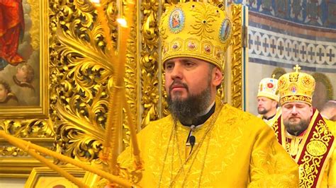 New Ukrainian Orthodox Leader Gives First Liturgy Urging Unity