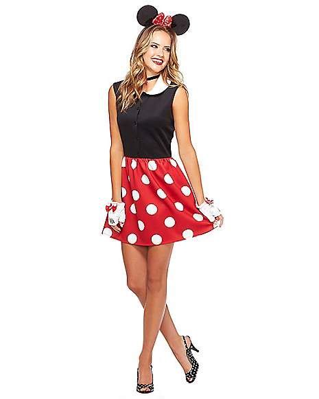 Sexy Lady Zieht Sich Ihr Minnie Mouse Outfit Aus Telegraph