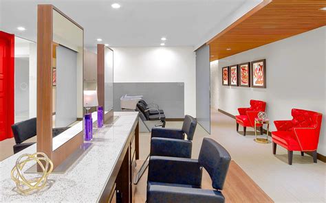 Best salon on long island ny is one of the popular salons in long island, ny specialized in offering a wide range of services to the customers at affordable prices. Long Island Hotels | Browse Photo Gallery | Garden City Hotel