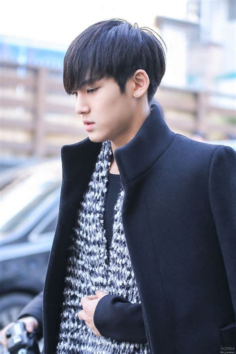 He also humble at those around him. #Mingyu | Orang, Wattpad, Malam
