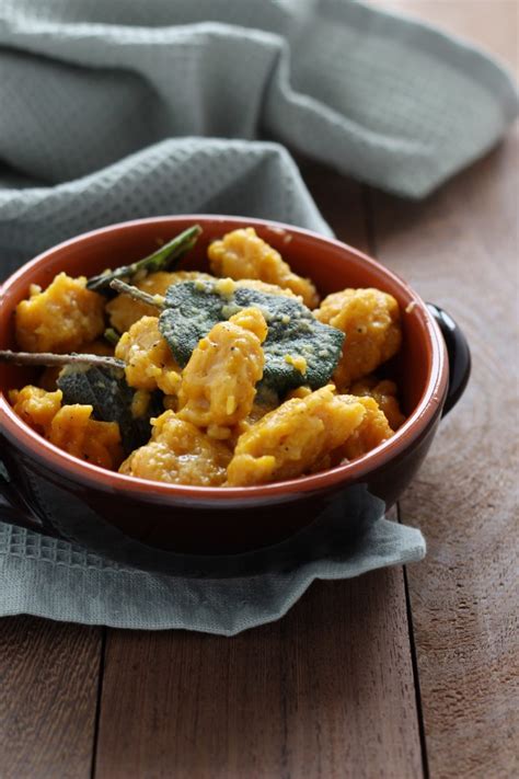 Tagliate la zucca a fette. Gnocchi di zucca al cucchiaio | Il Pomodorino Confit