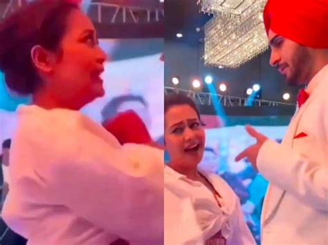 Neha Kakkar Sings Punjabi Numbers And Dances With Rohanpreet Singh At Their Sangeet Ceremony
