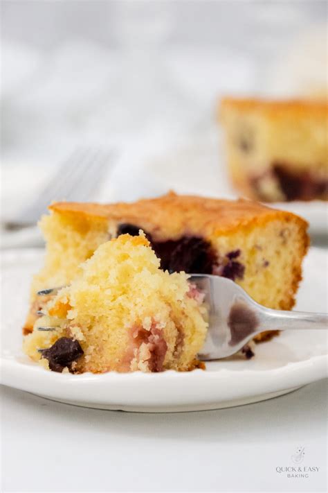 Easy Mixed Berry Cake With Frozen Berries And Cake Mix Quick And Easy