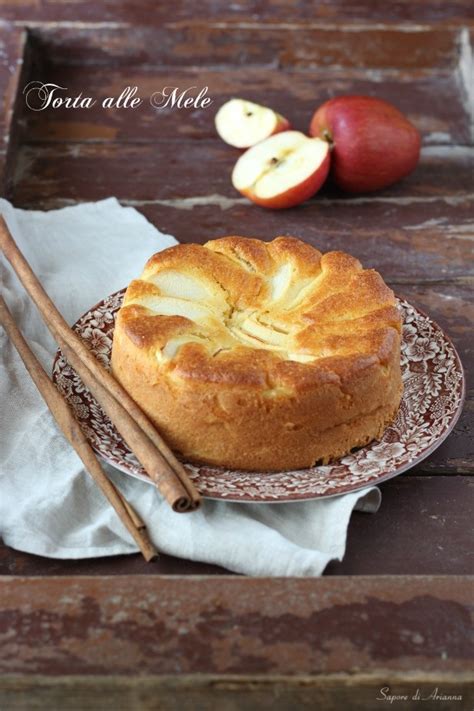 A questo punto tagliatele (potete scegliere se farle a cubetti o a listarelle sottili) e lasciatele a bagno nel limone a marinare. Torta alle mele senza bilancia, soffice e profumata ...