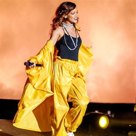 Full Concert Rihanna Headlines Rock In Rio 2015 ~ ~ Toyaz World