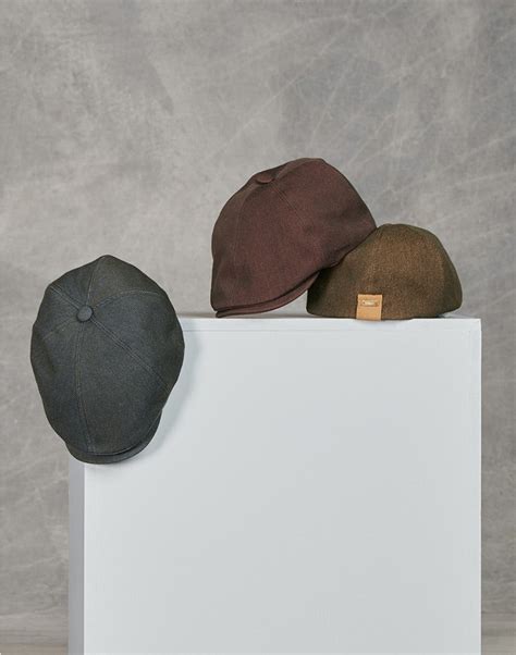 Snoop Fat Cap In Brown And Dark Red Twill