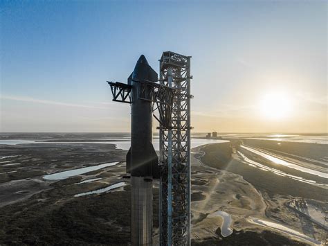 Sky Perfect Jsat Picks Spacexs Starship For Satellite Launch