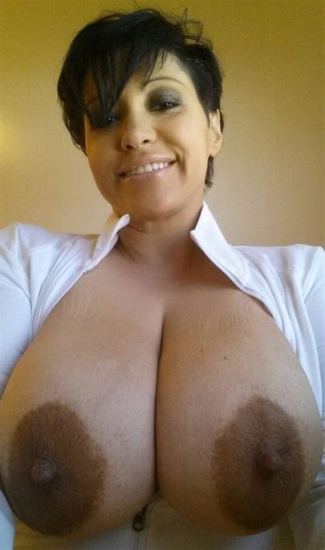 Sex Images Two Beautiful Big Boobs Belonging To A Hot Mom Porn Pics
