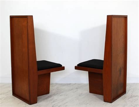 Made in the heyday of modernism, midcentury chairs not only showcase innovative design, but also simplicity in structure. Mid-Century Modern Set of Six High Back Frank Lloyd Wright ...